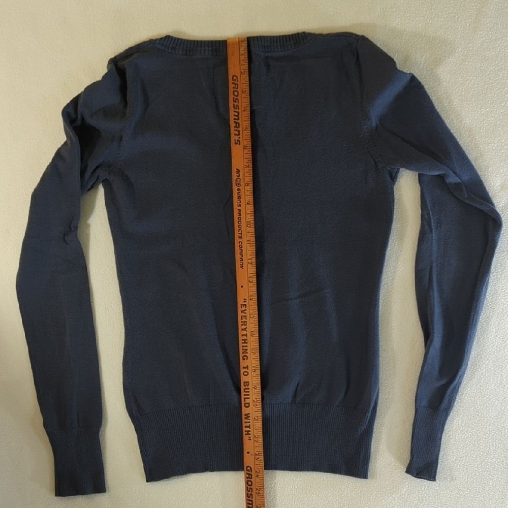 Y2K H&M Dark Blue Scoop Neck Sweater - Picture 8 of 8